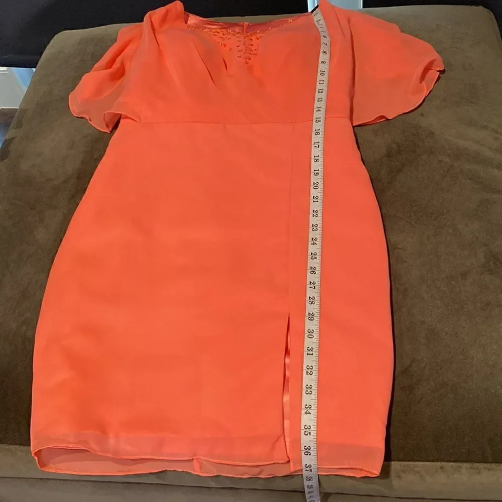 Women’s Chiffon Knee Length Dress with Draping Sleeves & Zip Up Back Size 12